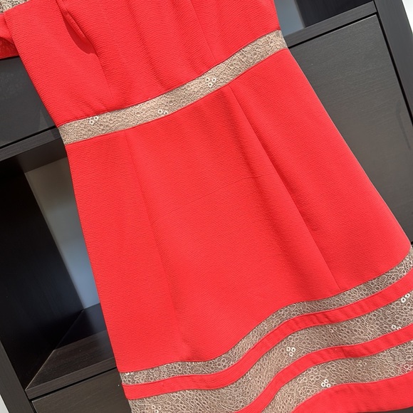BCBGMAXAZRIA Kalli Crepe Lace Short Sleeves Red Shift Dress - Picture 5 of 5